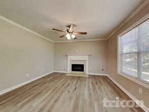 360 Brannans Ct in Mcdonough, GA - Foto de edificio - Building Photo