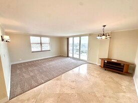 1 Las Olas Cir in Fort Lauderdale, FL - Building Photo