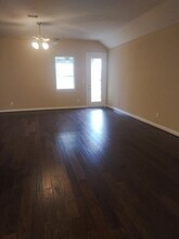 8123 Legacy Creek Dr in Tomball, TX - Building Photo - Building Photo