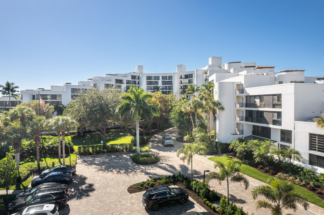 Admiralty Point Condominium in Naples, FL - Building Photo