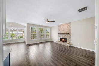1085 Arbor Creek Dr in Roswell, GA - Building Photo - Building Photo