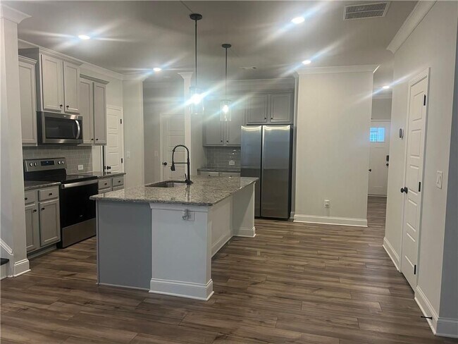 4561 Cypress Pk Dr in Gainesville, GA - Foto de edificio - Building Photo