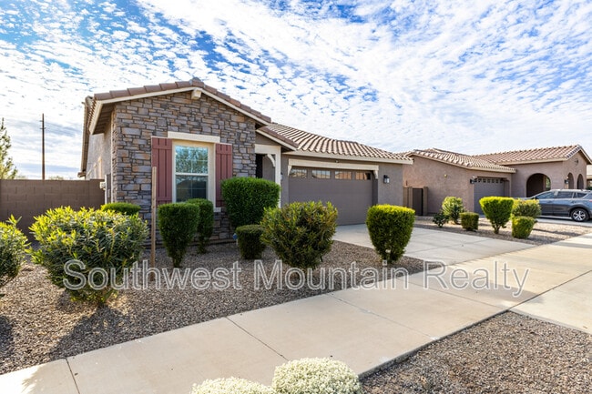 21399 E Estrella Ct in Queen Creek, AZ - Building Photo - Building Photo