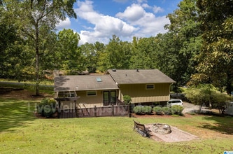 115 Valley Ln in Warrior, AL - Foto de edificio - Building Photo