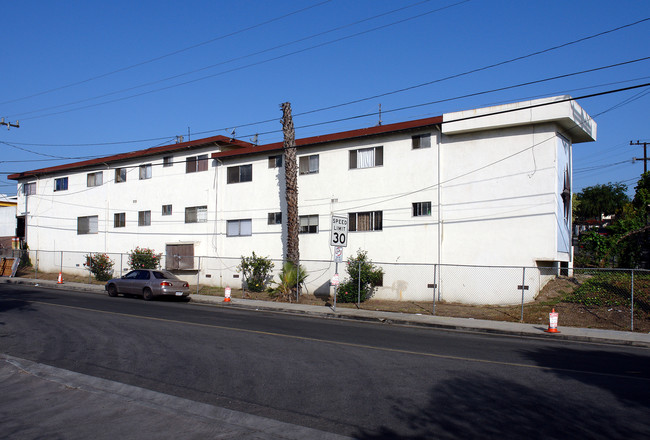 West Building in Inglewood, CA - Foto de edificio - Building Photo