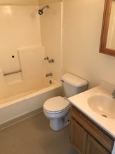 181 Main St-Unit -4 in Whitesboro, NY - Building Photo - Building Photo