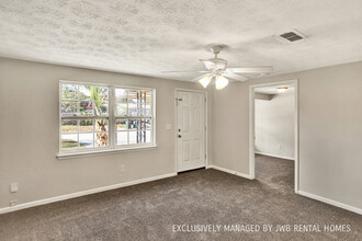 2865 Daffodil Cir E in Jacksonville, FL - Building Photo - Building Photo