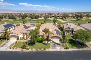 32 Vía Bella in Rancho Mirage, CA - Foto de edificio - Building Photo