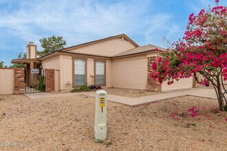 851 E Calle Del Norte in Chandler, AZ - Building Photo - Building Photo