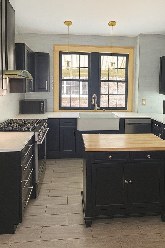 property at 640 Albemarle St