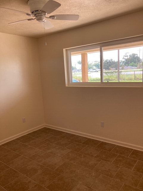 3322 Kingham Rd, Unit 2 in Lake Charles, LA - Building Photo - Building Photo