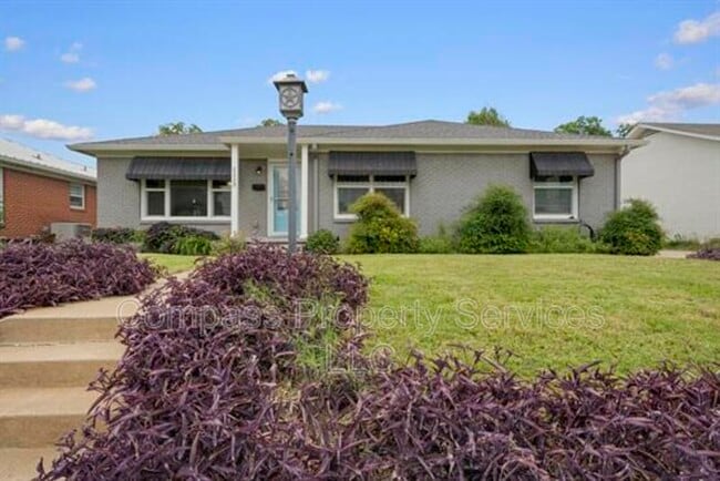 property at 1113 N New Rd