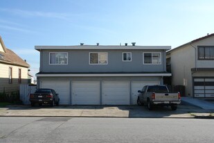 704 Olive Ave in South San Francisco, CA - Building Photo