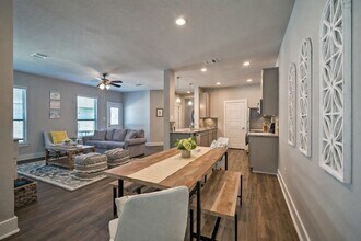 11334 Burning Tree Dr in Montgomery, TX - Building Photo - Building Photo