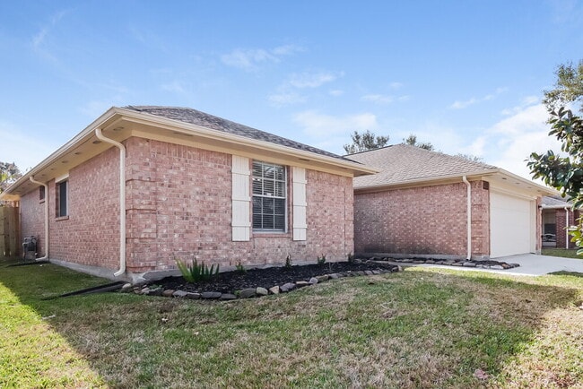 property at 4919 Bayboro Park Dr