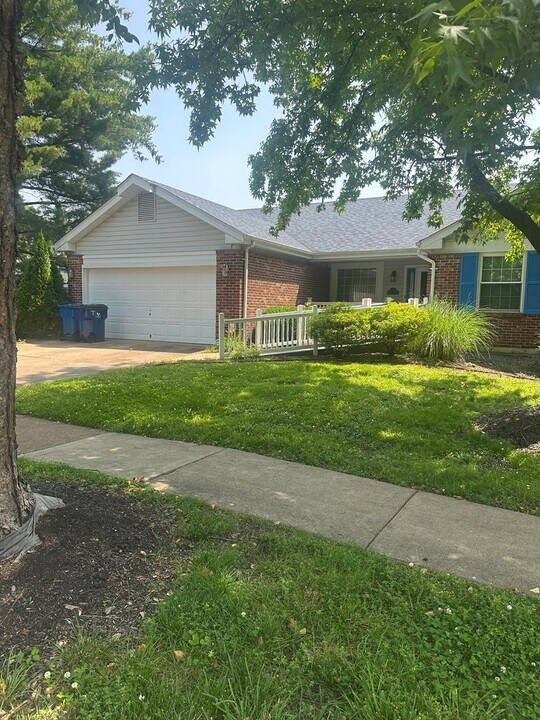 1100 Dautel Ln in St. Louis, MO - Building Photo