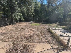 217 20th St SE in Paris, TX - Building Photo - Building Photo