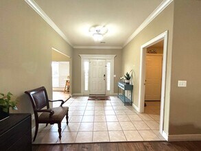 1221 Coventry Ln in Centerton, AR - Foto de edificio - Building Photo