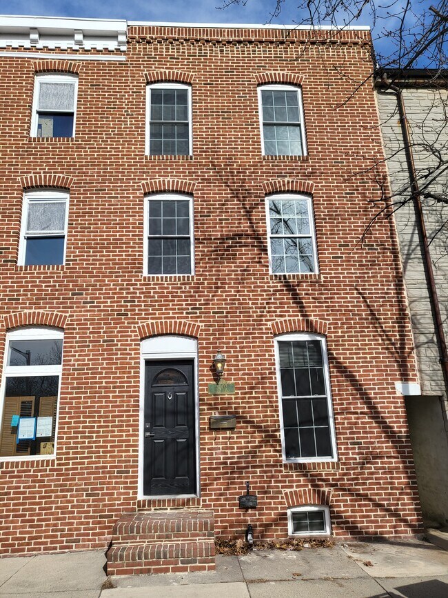 3002 Elliott St Rentals in Baltimore, MD