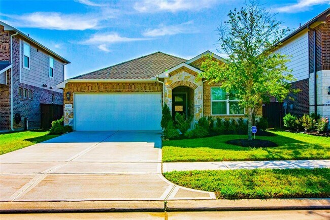property at 4406 Upland Stream Ln