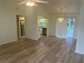 2123 SE 8th St in Cape Coral, FL - Building Photo - Building Photo