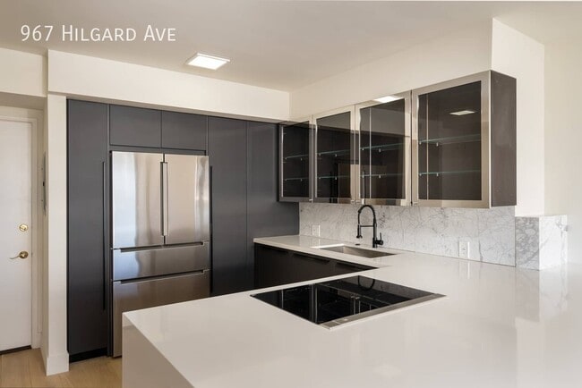967 Hilgard Ave in Los Angeles, CA - Building Photo - Building Photo