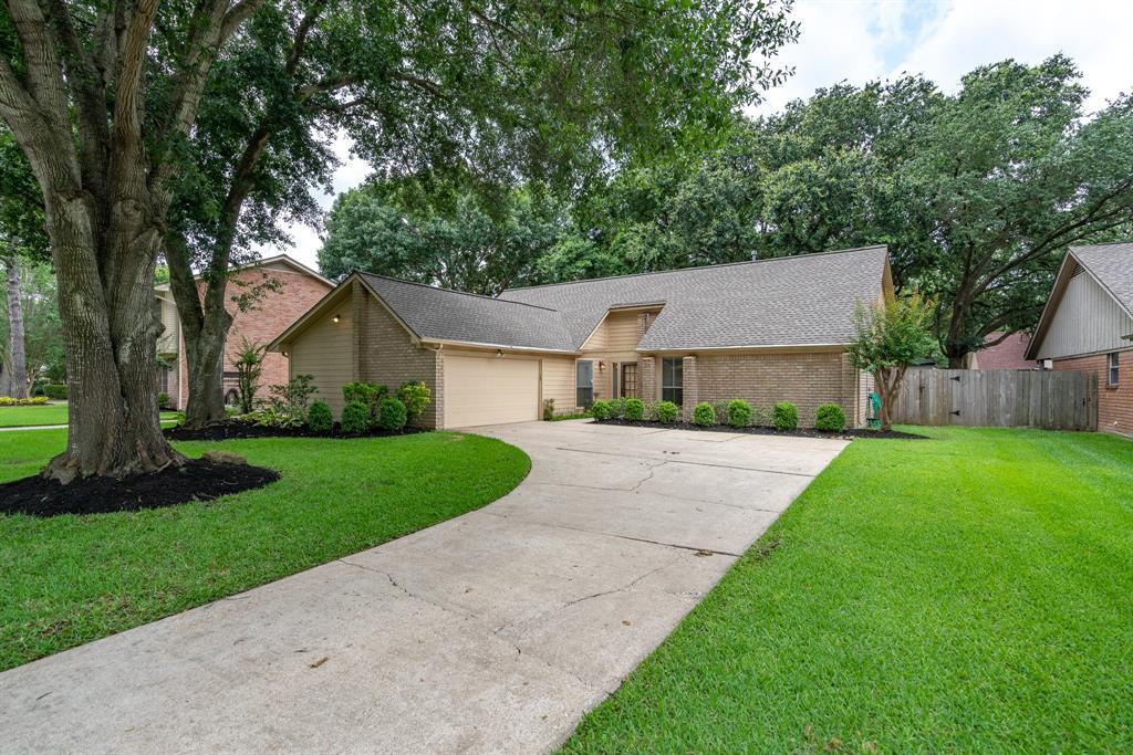15311 Windy Cove Dr in Houston, TX - Building Photo
