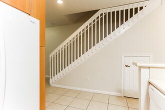 2423 NW 31st Ct in Oakland Park, FL - Building Photo - Building Photo