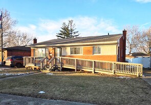 28606 Denise St in Madison Heights, MI - Building Photo