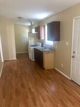 413 N Hackberry in San Antonio, TX - Building Photo - Building Photo