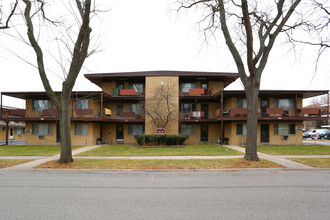 Lorraine Apartments in Waukegan, IL - Building Photo - Building Photo