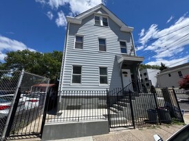 441 Summer St in Paterson, NJ - Building Photo