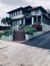 937 N Benton Way in Los Angeles, CA - Building Photo - Building Photo