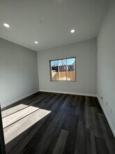 522 W Berks St, Unit 1 in Philadelphia, PA - Foto de edificio - Building Photo