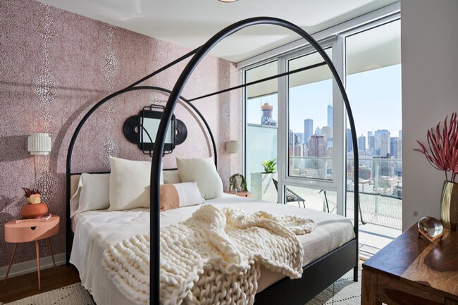 property at 363 W Hill St