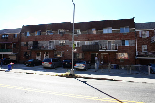 14340-14346 Sanford Ave in Flushing, NY - Foto de edificio - Building Photo