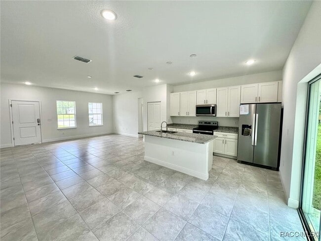 property at 1014 W Citrus Springs Blvd