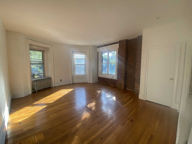 41 Worcester Sq, Unit 1 in Boston, MA - Building Photo - Building Photo