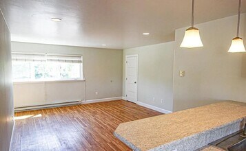 1425 S Catlin St in Missoula, MT - Building Photo - Building Photo