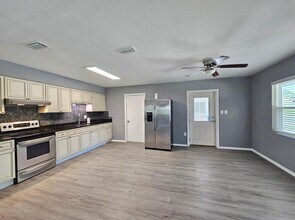 855 Candyce Ave in Lakeland, FL - Building Photo - Building Photo