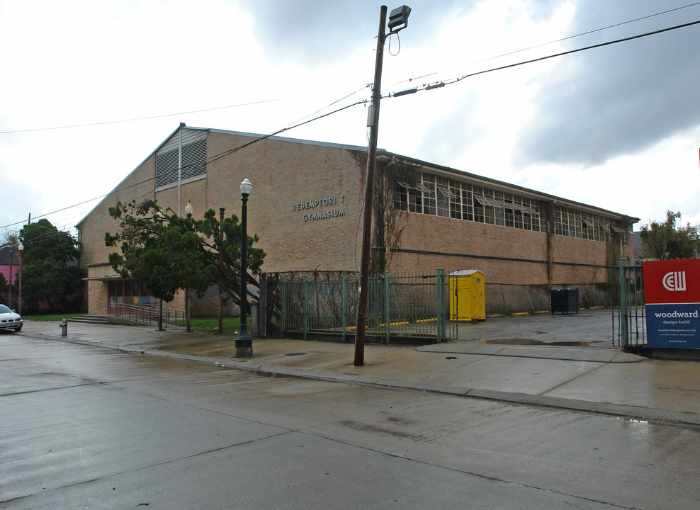 920 Josephine Dr in New Orleans, LA - Foto de edificio