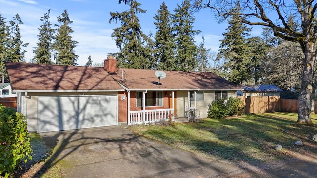 9815 American Ave SW in Lakewood, WA - Foto de edificio - Building Photo