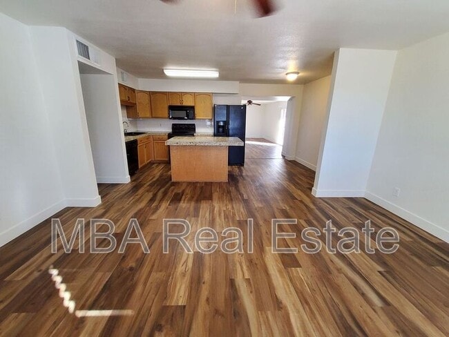 1444 W Huntington Dr in Tempe, AZ - Building Photo - Building Photo