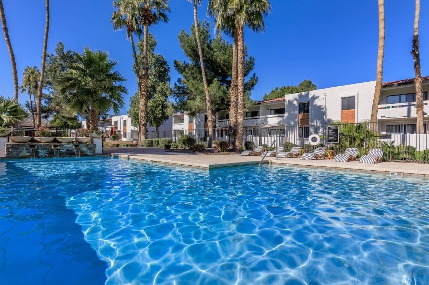 Elara at Paradise Valley in Phoenix, AZ - Foto de edificio