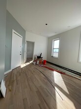 241 Halladay St, Unit 3R in Jersey City, NJ - Building Photo - Building Photo