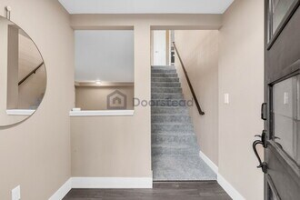 4103 NE 2nd Pl in Renton, WA - Building Photo - Building Photo