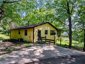 5200 Dahlgren Rd in Chaska, MN - Building Photo - Building Photo