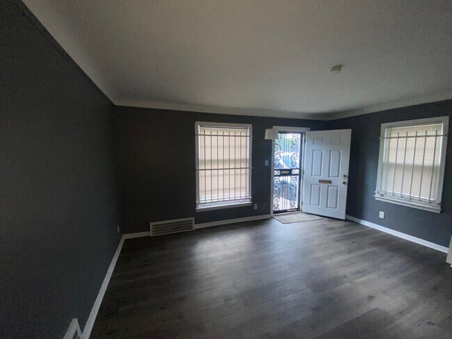 15786 Meyers Rd in Detroit, MI - Building Photo - Building Photo