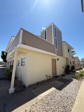 5417 Driftwood St in Oxnard, CA - Building Photo - Building Photo