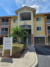 13170 Bella Casa Cir in Ft. Myers, FL - Foto de edificio - Building Photo